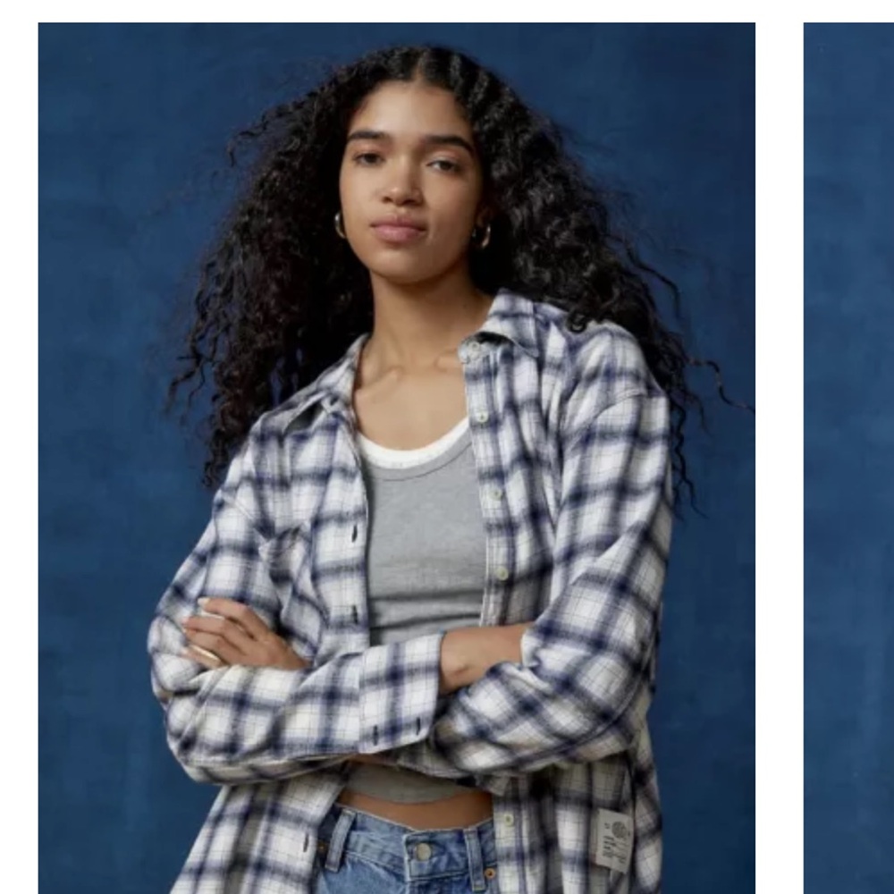 NEVER WORN Urban Outfitters BDG women’s Plaid Flannel Shirt - Blue and White